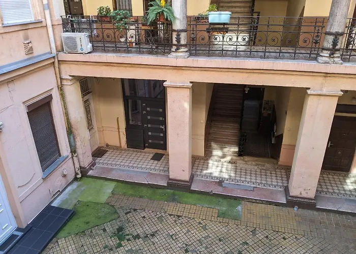 O 38 Luxe Loft Apartment Budapest